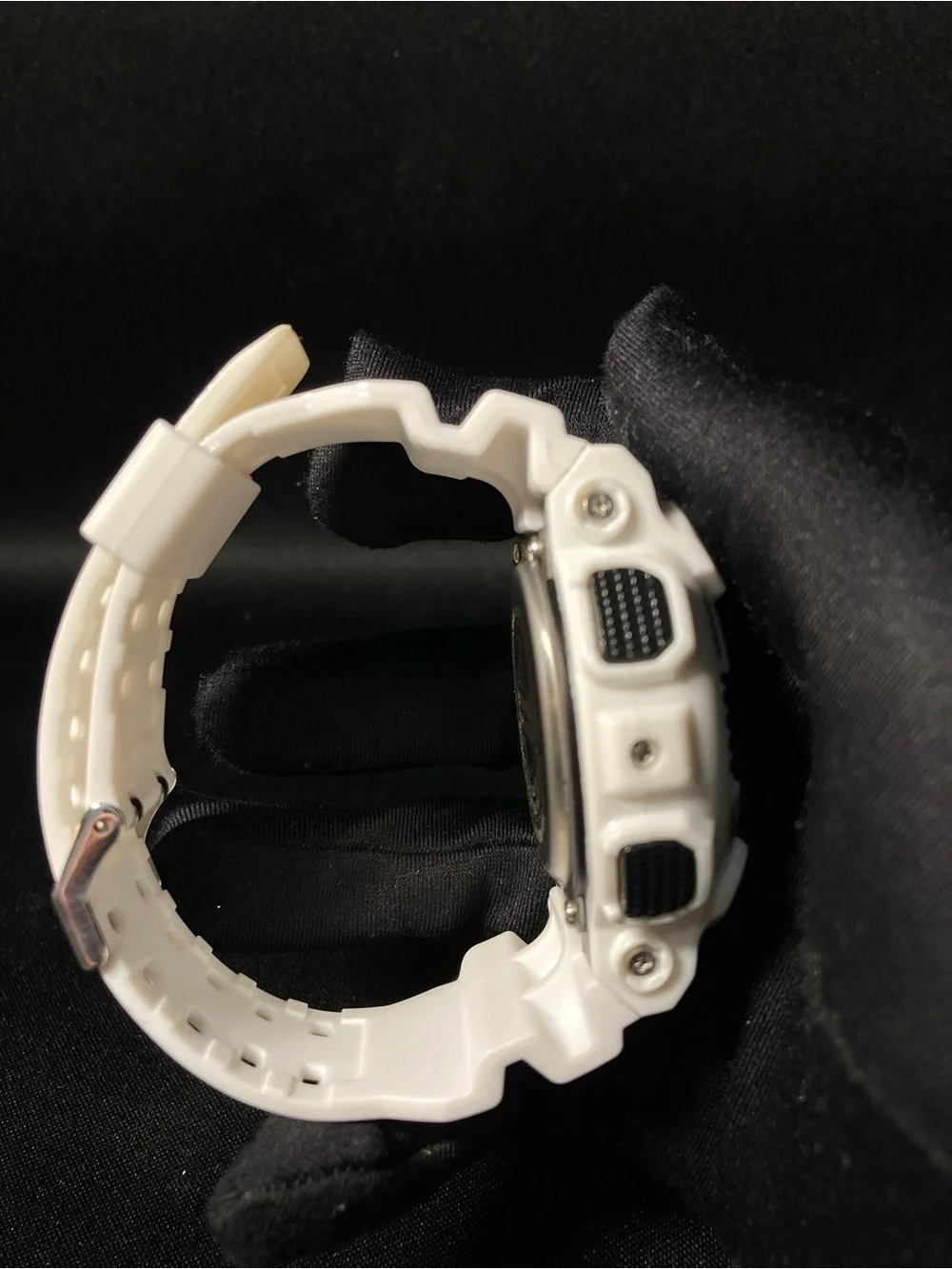 Black and White G Shock Ga110
